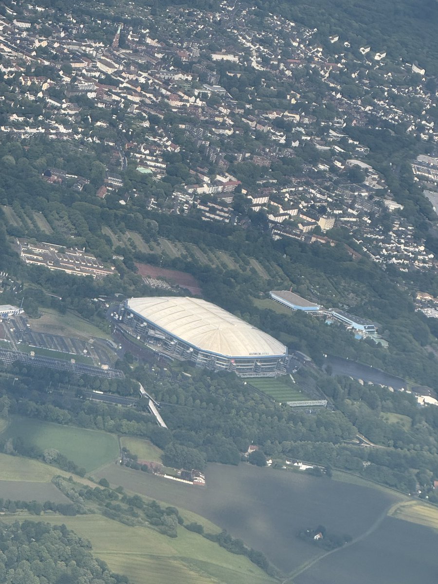 JanLucaHSV's tweet image. Nur für mein Verständnis.
Ist dies der Spielort, der sogenannten ,,Macht‘‘?