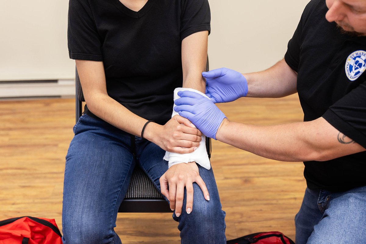 FirstAidCalgary's tweet image. Working in Canada and exposed to chemicals on the job? 🧪
 WHMIS Training from Calgary First Aid helps keep you safe and compliant.
📌 Required if you may encounter hazardous materials
🔗 Learn more on our website
firstaidcalgary.ca/safety-courses…
#WHMIS #WorkplaceSafety #CalgaryFirstAid