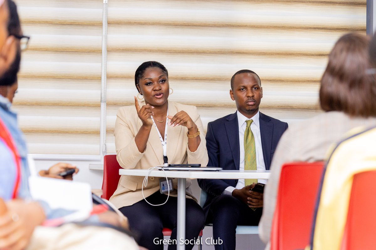 ChristianBiaya's tweet photo. 🚀 ConnectUP : Une aventure que j’ai eu la joie de lancer avec l’ingénieure Prisca Makila Biakong ! 

Le 2 avril dernier, à 06h30 du matin, nous avons tenu la toute première édition de ConnectUP à l’American Corner UPC — une initiative que je porte avec engagement au sein du Green Social Club.

Pour cette grande première, j’ai invité l’ingénieure Prisca Makila Biakong à intervenir. Elle a livré un message fort sur l’audace d’entreprendre dès l’université, la nécessité d’oser malgré les doutes, et surtout l’importance de passer à l’action.

✅ Des échanges riches et vrais
✅ Une jeunesse debout dès l’aube, prête à écouter et agir
✅ Une belle dynamique qu’on espère pérenniser

Ce post marque aussi mon retour progressif sur LinkedIn. Je reviendrai sur d’autres projets et moments marquants très bientôt !

#ConnectUP #GreenSocialClub #UPC #EntrepreneuriatJeune #Leadership #Discipline #Excellence #AmericanCornerUPC