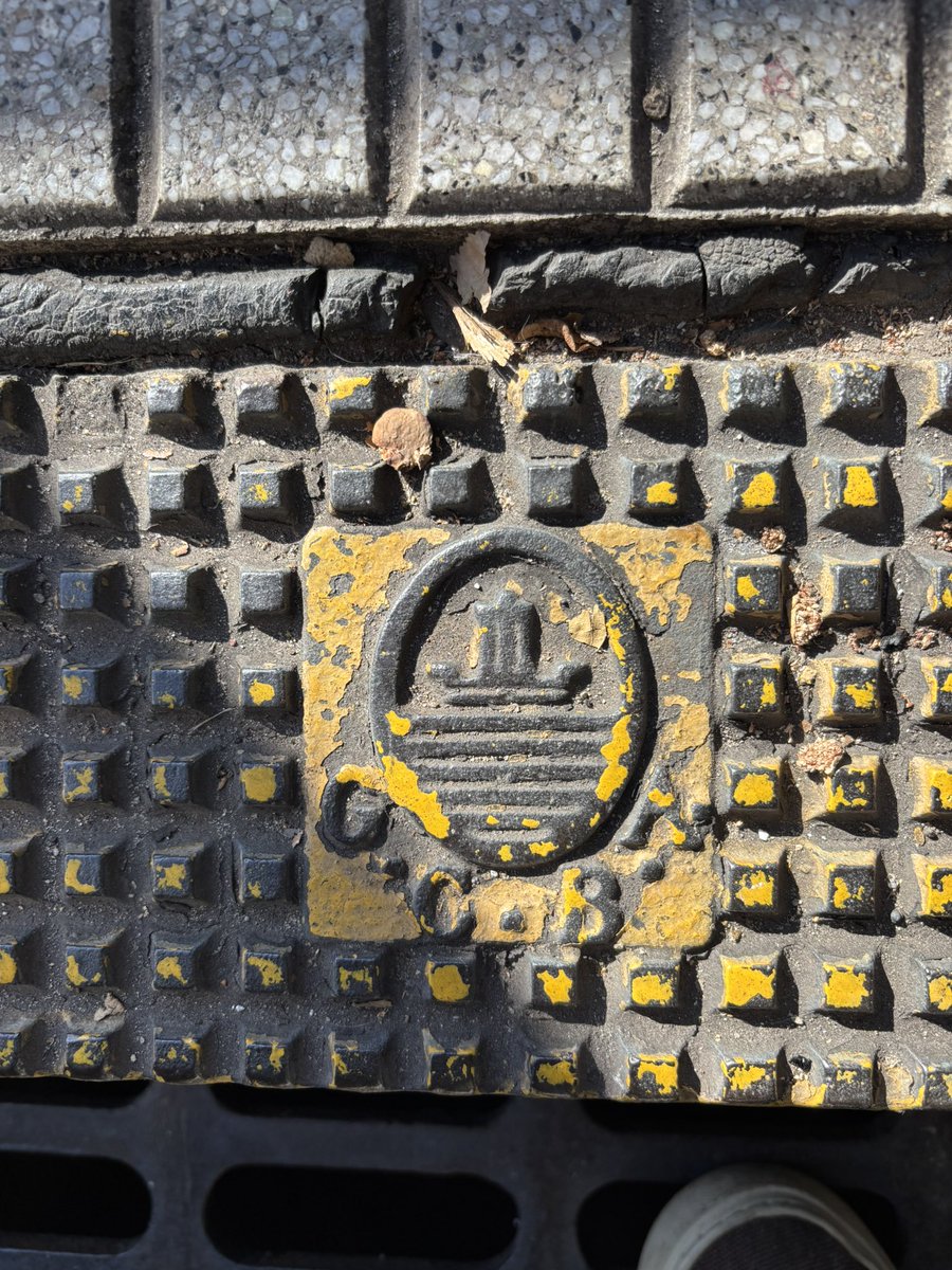 City of Buenos Aires crest. 1997’s design.