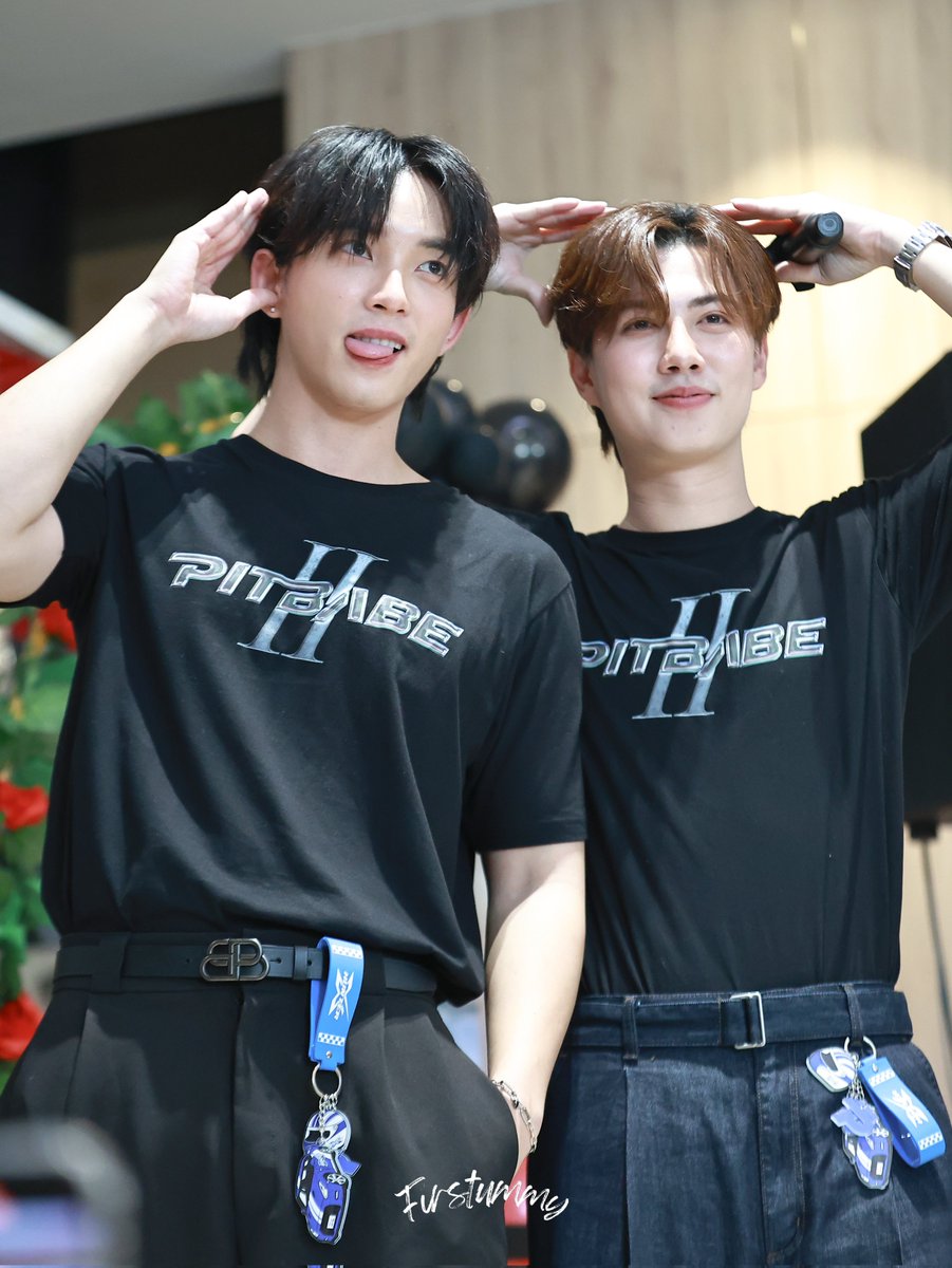 คู่รักต่างแดน 🇯🇵🇰🇷

#รวมพลคนรักPITBABE
#BENZALERT #Garfinpkk