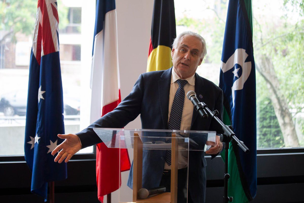 AusAmbFR's tweet image. Nous sommes ravis d'accueillir le ministre du commerce et du tourisme @Senator_Farrell à Paris pour défendre les intérêts commerciaux et économiques de l'🇦🇺. Le ministre a profité de l'occasion pour rencontrer et remercier le personnel de l'ambassade pour son travail 🇦🇺 🇫🇷