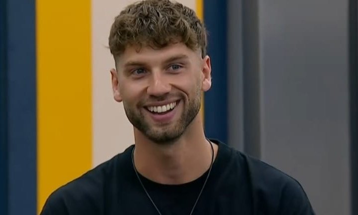 TATO es #GranHermano ?

Si 👉rt
No 👉fav