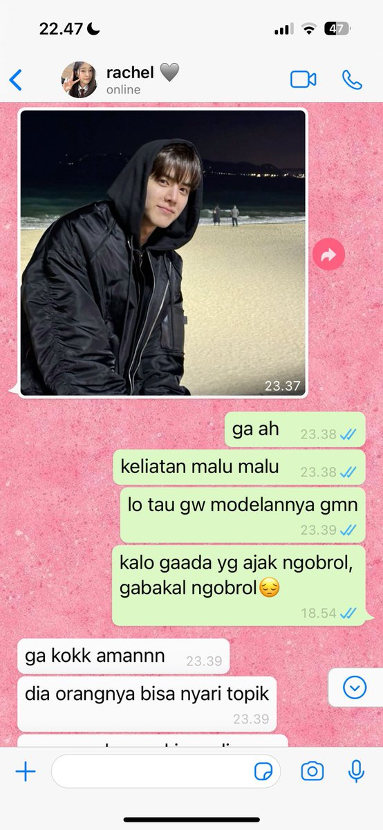 janesfactory's tweet photo. 4. ada yg bingung nyari partner prom https://t.co/YhCcE0z7sI