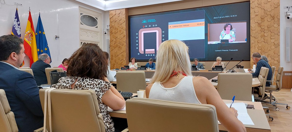 🔹 La Conselleria de Famílies i Afers Socials incrementa un 10,8%, 37 milions més, el pressupost de 2024

🔹 Són 380,2 milions destinats a les persones, a la consolidació de drets i la millora de l’atenció als més vulnerables

🔗 tn.caib.es/FamiliesiAfers…