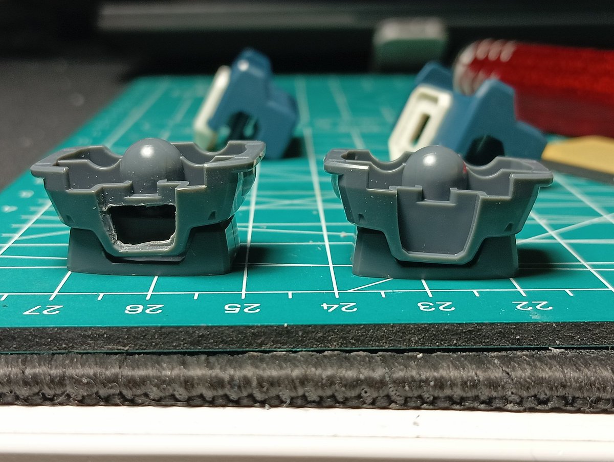 DeptlessTable's tweet image. Late night building