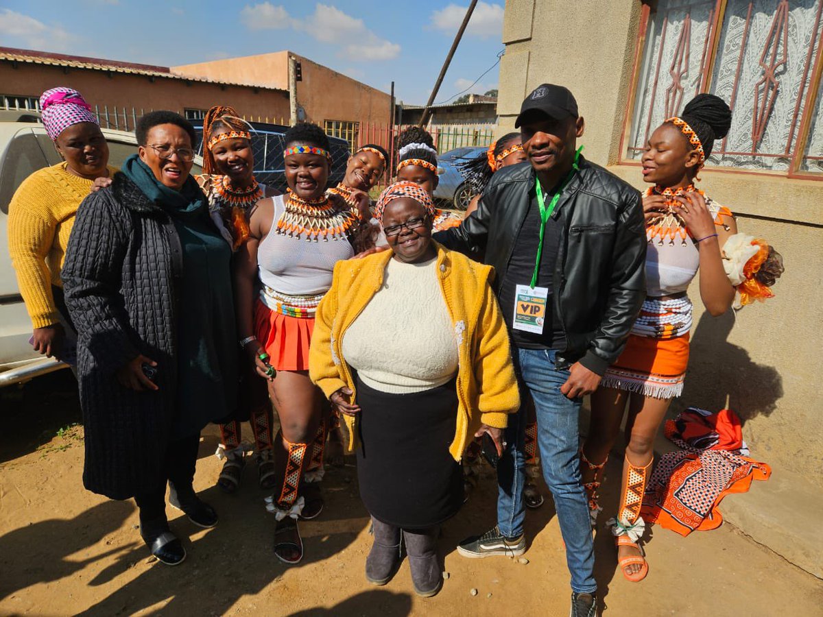 GautengANC's tweet image. The Gauteng Department of Social Development, led by MEC Cde Faith Mazibuko, today visited Windmill Park in the Eastern Corridor, City of Ekurhuleni, to mark the conclusion of #ChildProtectionWeek under the theme: “Working together in ending violence against children.”

This…