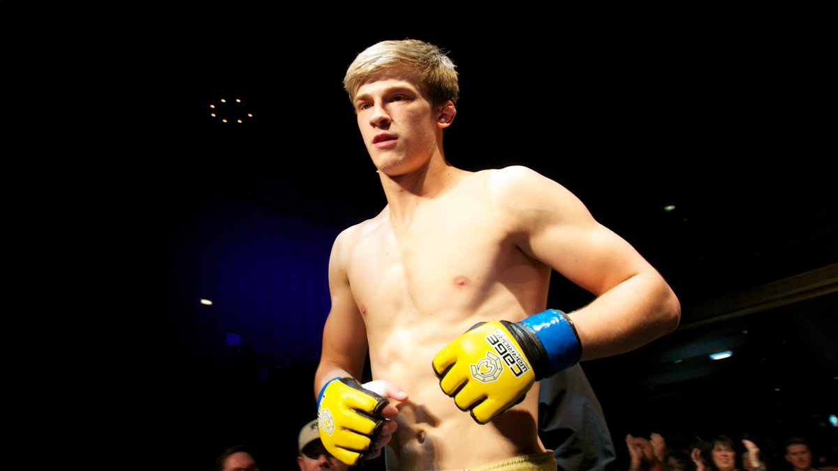 🤩👏

#OnThisDay in 2014, Super Saturday featured future UFC stars and CW champs galore!