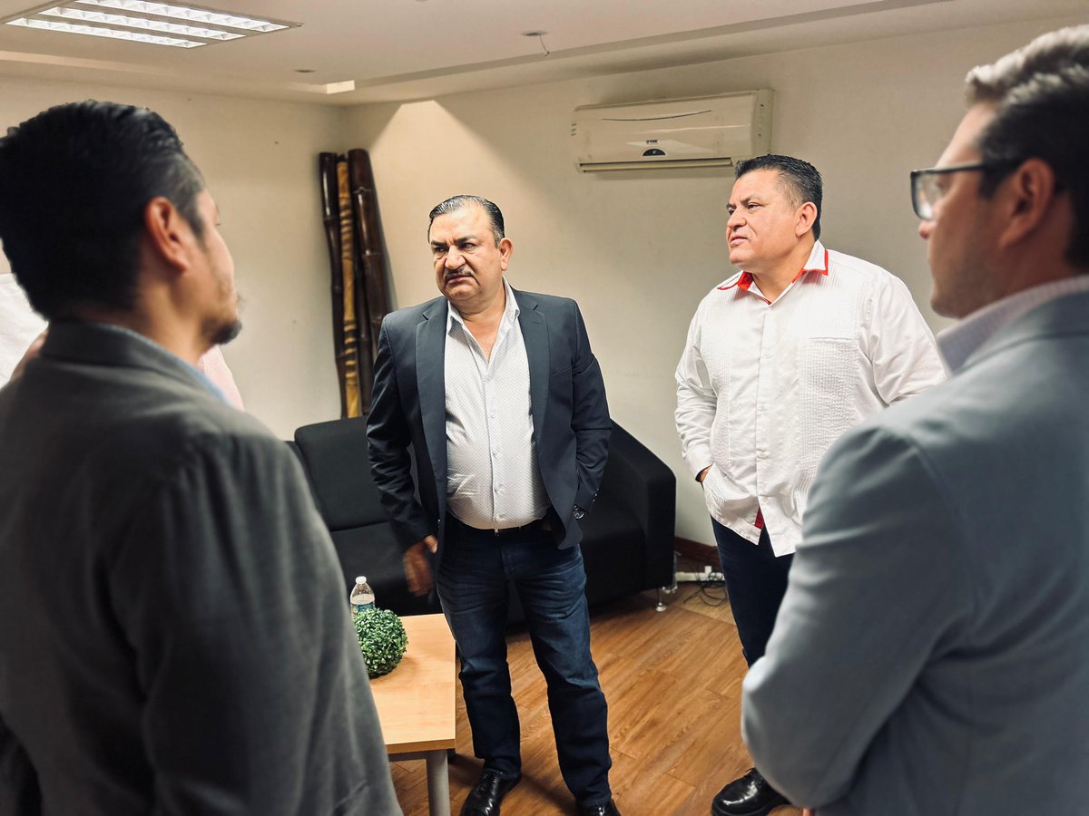 Quiero agradecer a la CANACINTRA Delegación Delicias, por su atenta invitación para exponer y avances logrados desde la Cámara de las y los Diputados.

#CámaraDeDiputados #LXVILegislatura #TonyMelendez #DiputadoFederal #5toDistrito