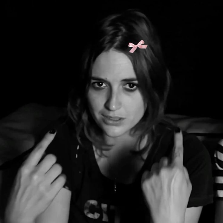 chestersource's tweet image. brunette emily ♡ #needthat