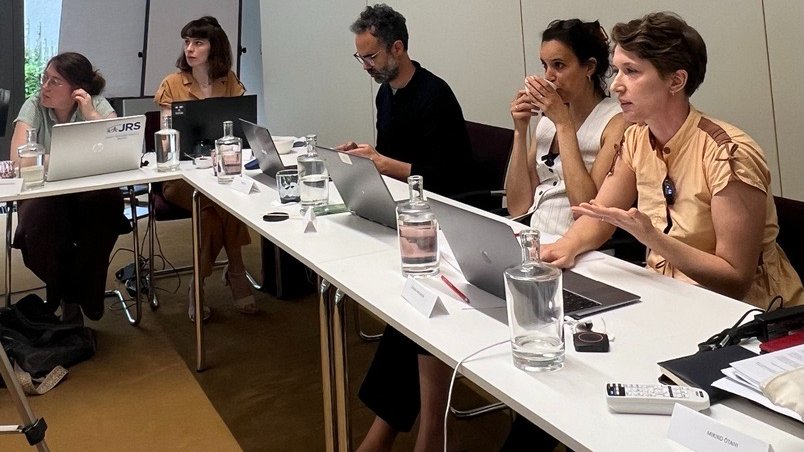 Gentium (@gentium_org) on Twitter photo ⚖️ Hoy estamos en Praga en un taller de <a href="/EuropeIcj/">ICJ Europe</a> para intercambiar ideas sobre litigación ante Órganos de Tratados ONU y el Comité Europeo de Derechos Sociales.
Hemos compartido nuestra experiencia en el uso de los mecanismos de comunicación al Comité de los Derechos del Niño. ⚖️ Hoy estamos en Praga en un taller de <a href="/EuropeIcj/">ICJ Europe</a> para intercambiar ideas sobre litigación ante Órganos de Tratados ONU y el Comité Europeo de Derechos Sociales.
Hemos compartido nuestra experiencia en el uso de los mecanismos de comunicación al Comité de los Derechos del Niño.