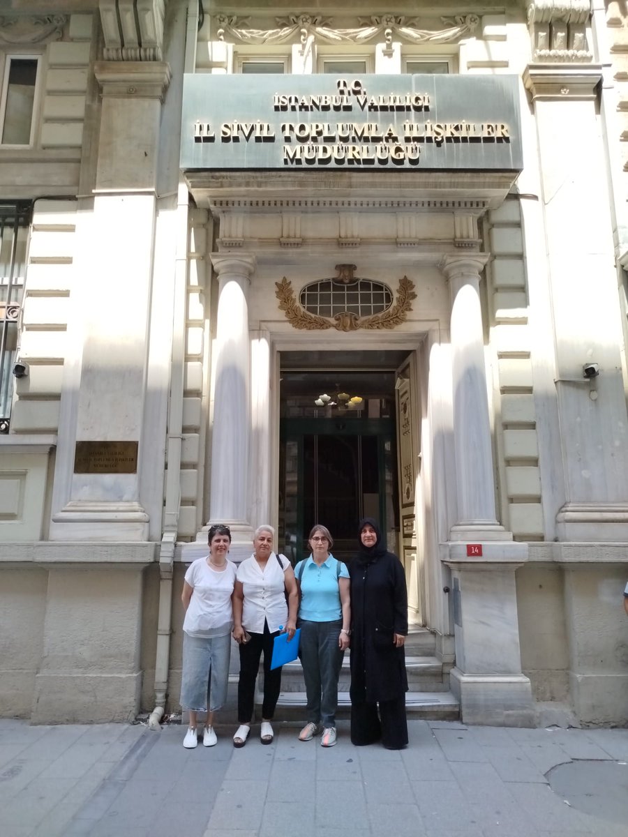 📌 #EVİD-SEN Bilgilendirme
4 Haziran 2025'te İstanbul Valiliği Sivil Toplumla İlişkiler Müdürlüğü’ne evraklarımızı sunmak üzere gittik...👎facebook.com/10007621912271…