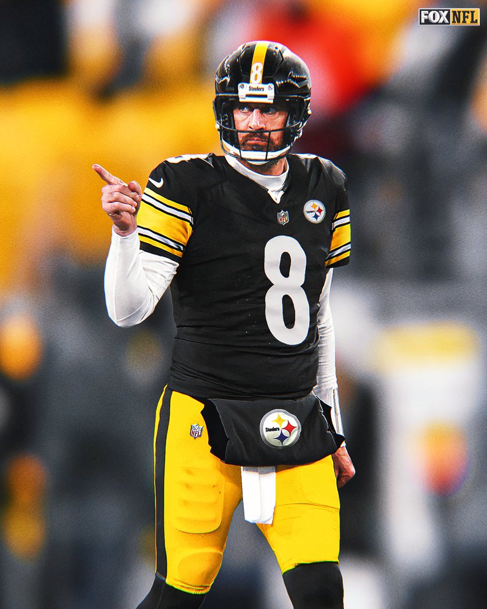 Aaron Rodgers in Black and Yellow ⚫️🟡