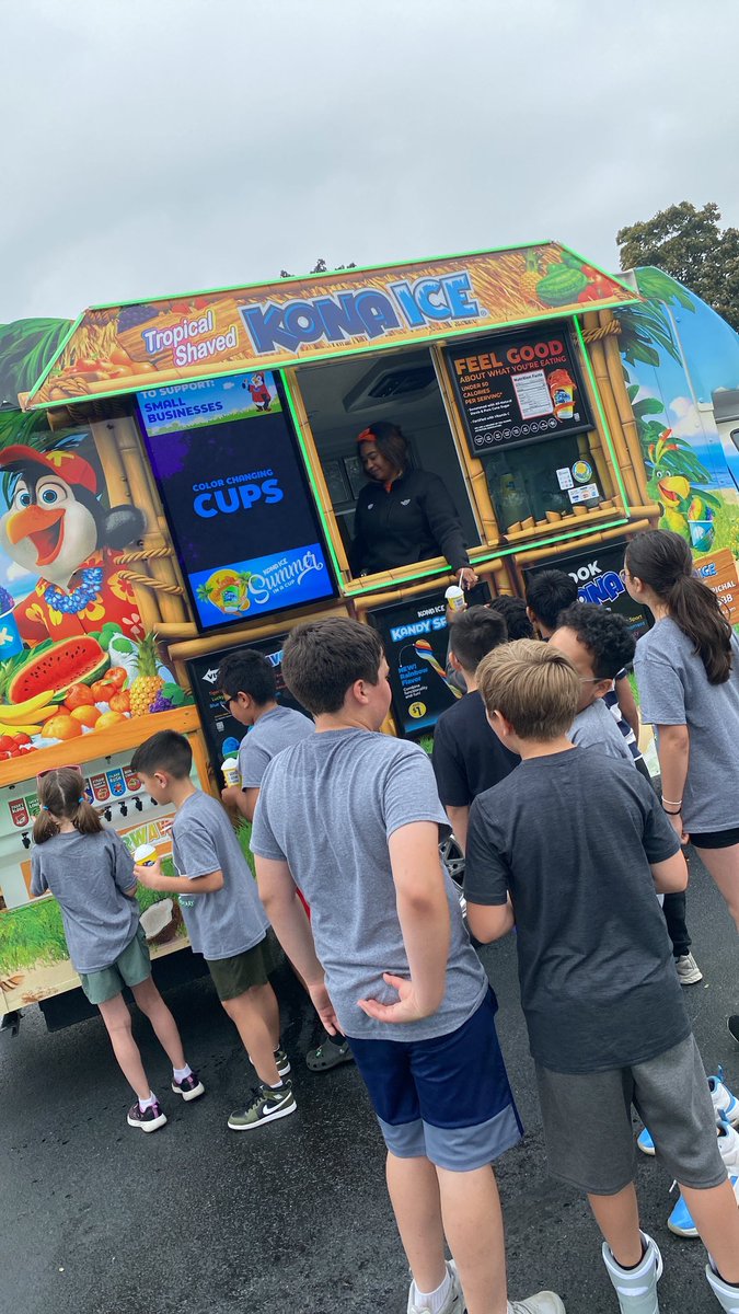 Field day is our favorite day! 🤍🍧☀️#BeEvergreen