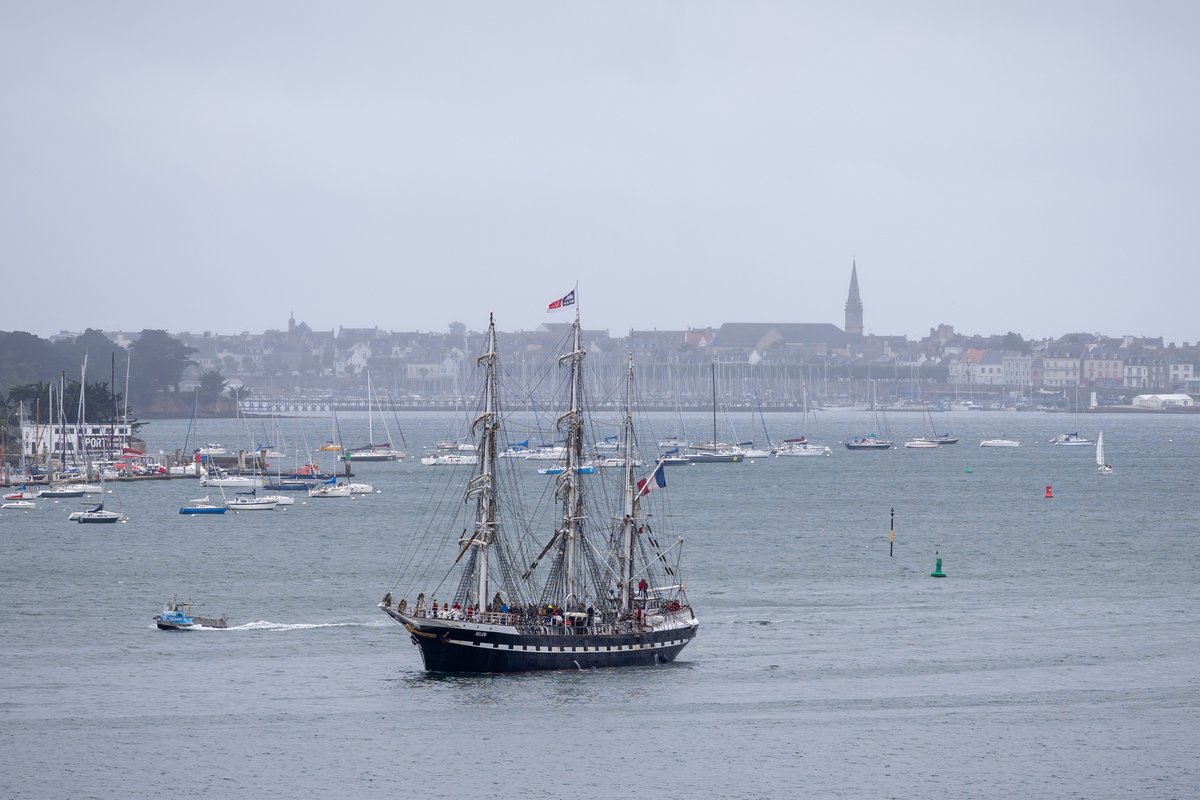 LorientAgglo's tweet photo. 🤩 Le Belem, + vieux trois-mâts d'Europe, est arrivé à #Lorient
⛵ Le dernier grand voilier de commerce français encore naviguant
⚓ Fait une escale technique dans la ville aux 6 ports
📸 Et sera visible au ponton de la Découverte jusqu'à lundi
🙌 Bienvenue à lui &amp; son équipage! https://t.co/wgnOJRW5cP