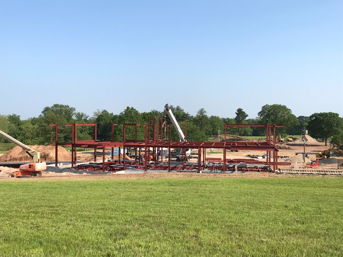 Steel framing is underway at our custom home project in Yardley! 

Design by Studio Hiller 
#craymonddavis #crdcustomhomes #customhomebuilder