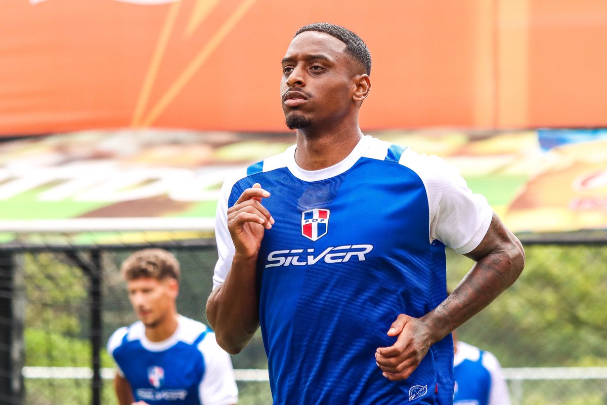sedofutbol's tweet photo. ¡ENFOCADOS EN EL OBJETIVO! ⚽️🇩🇴🔥 https://t.co/TBQIKWzwqx