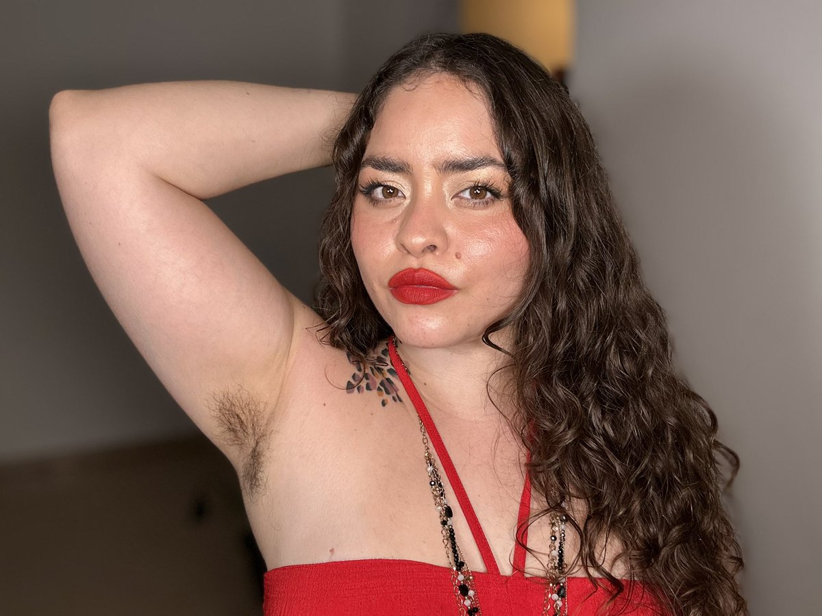 Every Rt is a lick and sniff 👃 on my hairy armpits 💋