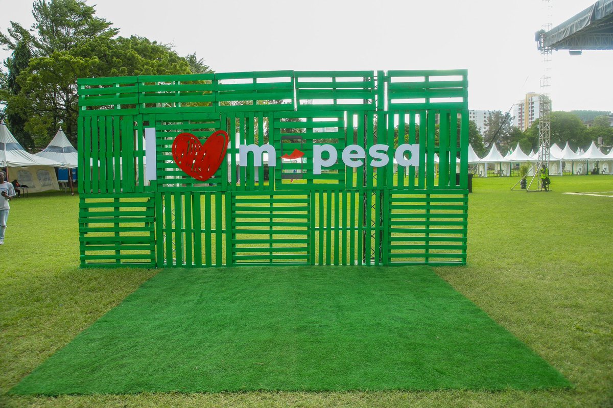 SafaricomPLC's tweet photo. Elegance in every detail.✨
The stage is set to honour the heroes behind the M-PESA experience, our agents.
Let the celebration begin. 💚
#MPESASokoniFest https://t.co/vXSsWMr5vW