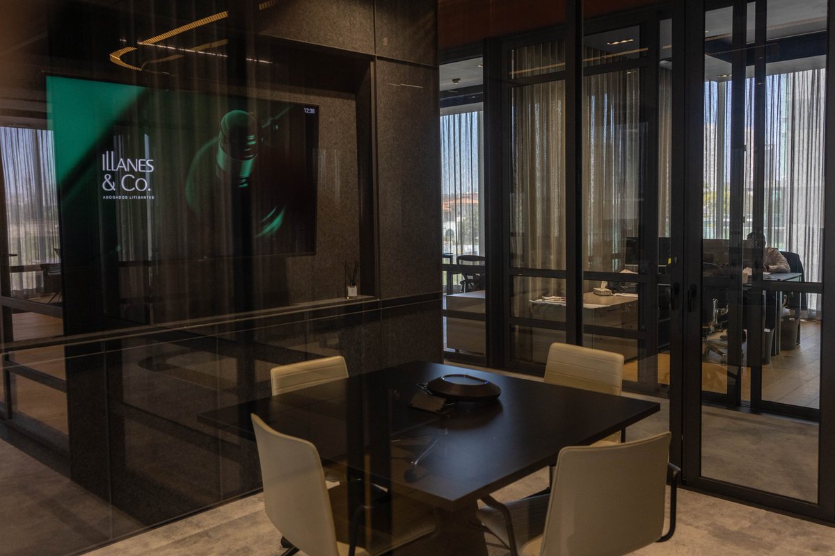 illanes_co's tweet photo. Nuestras instalaciones están diseñadas para reflejar la excelencia y confidencialidad que caracterizan a Illanes &amp; Co. Cada detalle está pensado para ofrecerte un entorno profesional, cómodo y discreto, acorde a la calidad de nuestro servicio jurídico de alto nivel. https://t.co/vhBwws3oTT