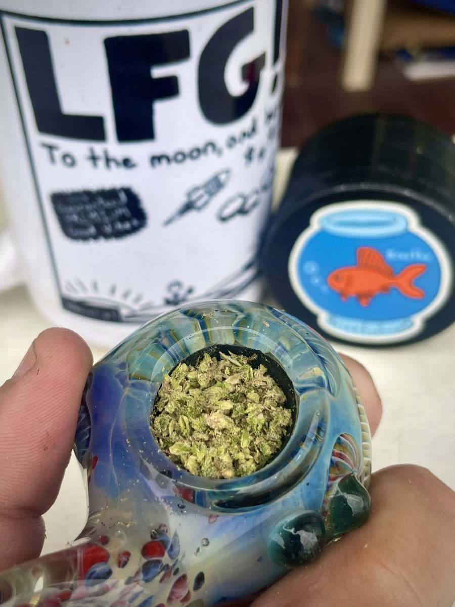 Time to get to work😶‍🌫️😶‍🌫️🚀🚀

Puff puff pass🌻