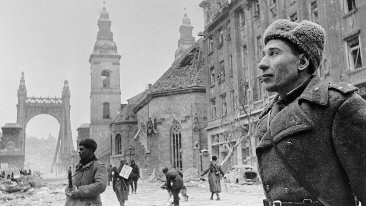 Soviet soldiers in Berlin, 1945.