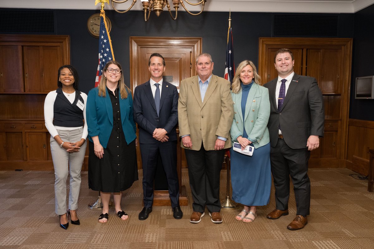 Thank you Sen. <a href="/berniemoreno/">Bernie Moreno</a> for meeting with our Advocacy Ambassadors from Ohio and discussing the role of McKesson in the healthcare ecosystem!