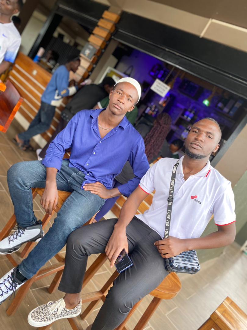 Akadongofc's tweet image. When we pull up with the guys you may think it's a photo shoot
Cameras 📷 📷 📷
@krespo_motors
@Mushanga_League