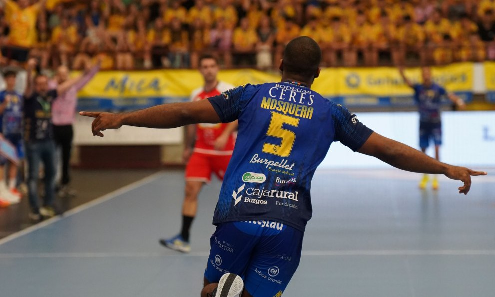 SERcuenca's tweet photo. SER Deportivos Cuenca (05/09/2025)
🎙️@luisjagarmi 
➡️@UBConquense  Nuevo inversor inminente 
➡️@BMCdadEncantada: primeras palabras de Santi Mosquera 
➡️@MiguelToledog explica su salida del @CDPedroneras 
➡️@pablopm03 recupera su mejor nivel 
📻https://t.co/z7DehQBPgk https://t.co/gXjFSVEBiz