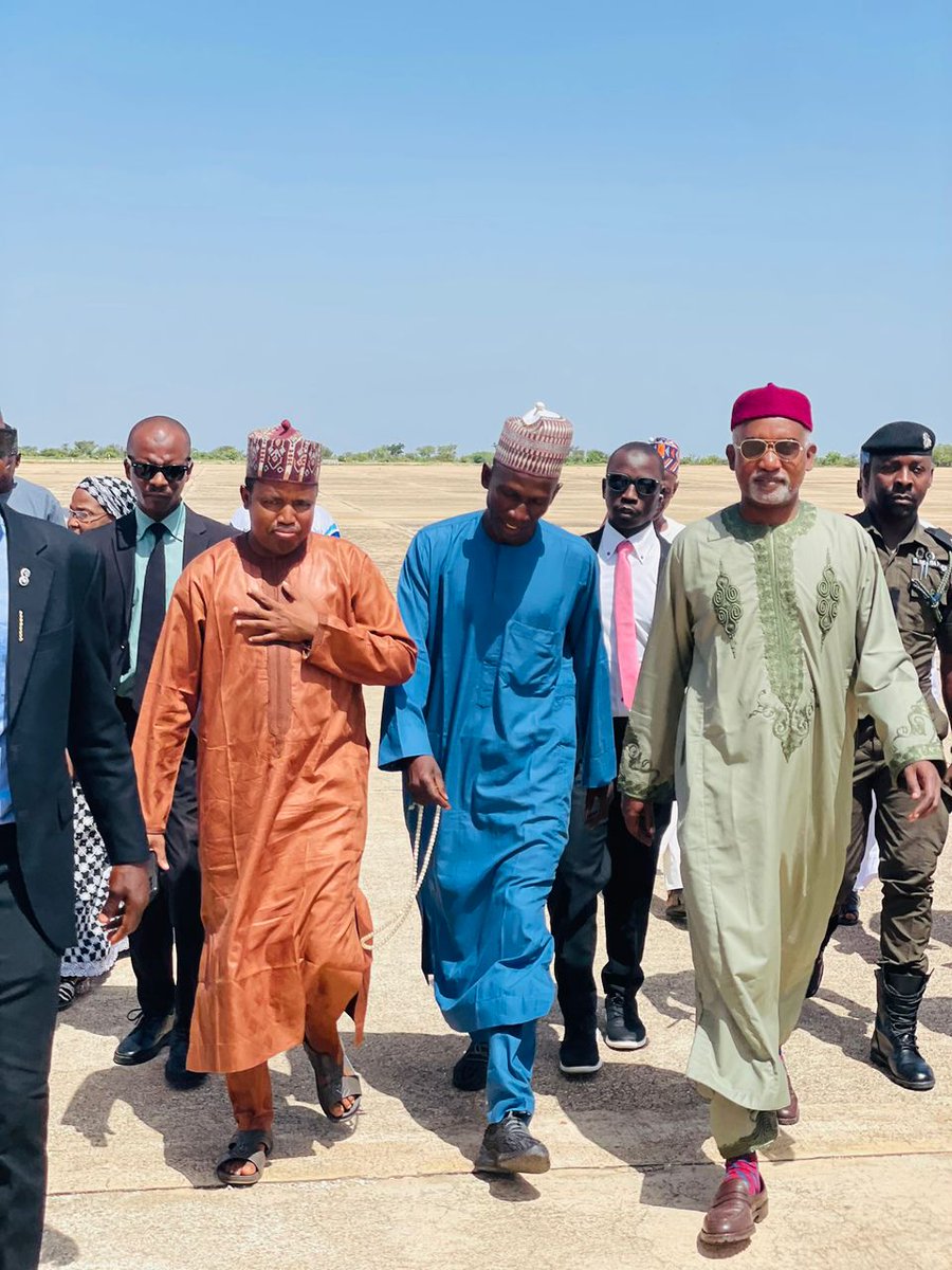 โพโ (@ohiss_) on Twitter photo Ambassador Yusuf Tuggar <a href="/YusufTuggar/">Hon. Yusuf Maitama Tuggar</a>, Minister of Foreign Affairs <a href="/NigeriaMFA/">Ministry of Foreign Affairs, Nigeria ๐ณ๐ฌ</a>, visits Azare traders in Bauchi State, offering heartfelt condolences and pledging support to help them rebuild after the unjust demolition of their shops along Kano Road. Ambassador Yusuf Tuggar <a href="/YusufTuggar/">Hon. Yusuf Maitama Tuggar</a>, Minister of Foreign Affairs <a href="/NigeriaMFA/">Ministry of Foreign Affairs, Nigeria ๐ณ๐ฌ</a>, visits Azare traders in Bauchi State, offering heartfelt condolences and pledging support to help them rebuild after the unjust demolition of their shops along Kano Road.