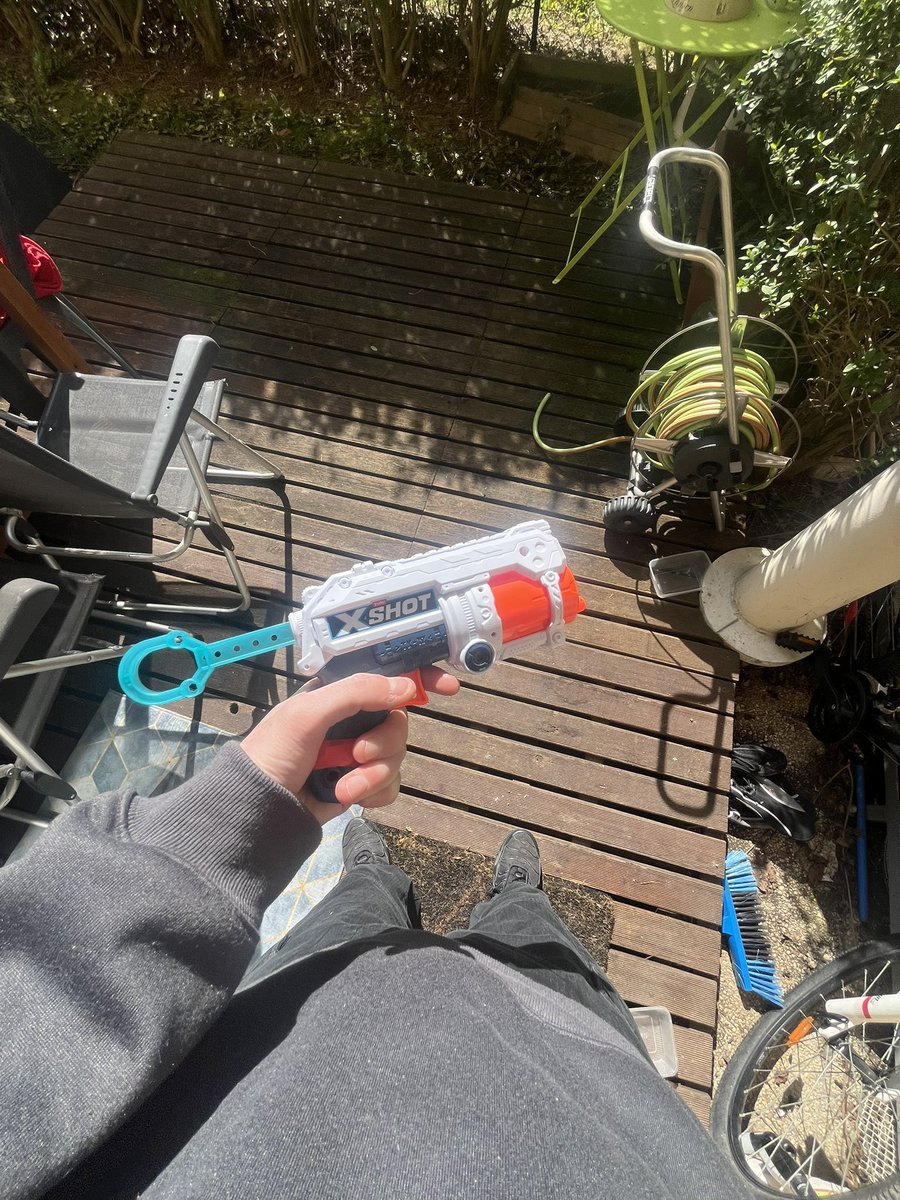 « DAMO », 7 TITRES DISPONIBLES À MINUIT ‼️