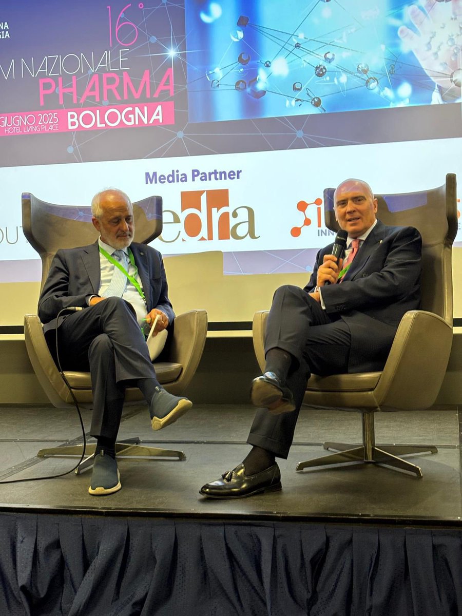 “Sono particolarmente lieto di consegnare questi premi a giovani ricercatrici e ricercatori, che vengono dalle principali università e centri di ricerca del nostro Paese. Hanno un sogno nel cassetto e lo vogliono realizzare, con entusiasmo e passione. Idee nuove e progetti