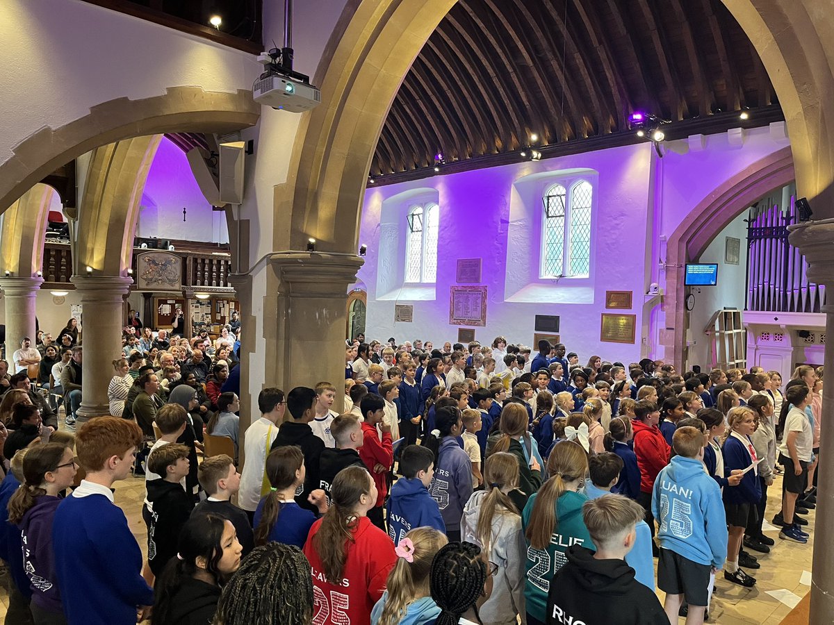 St Peter's Junior School tweet media