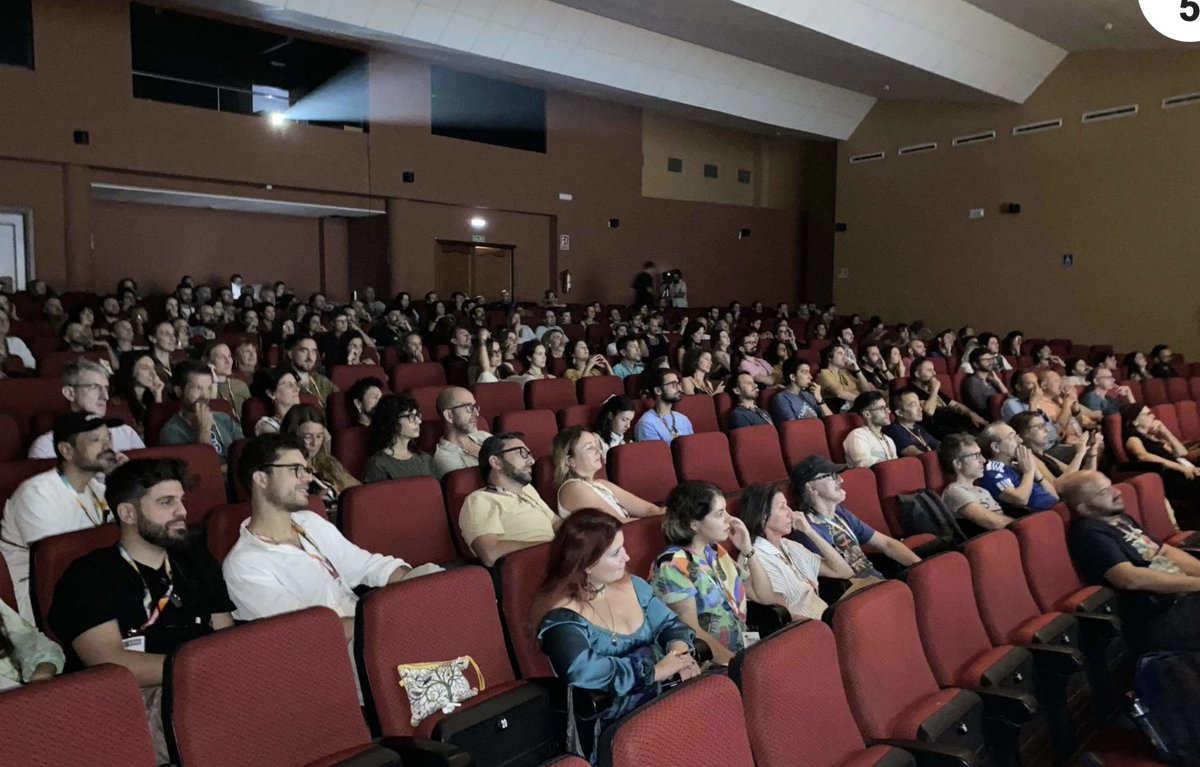 Fuerteventura se convierte en capital europea del renacimiento psicodélico @fuertedelica iberianpress.es/noticia/fuerte…