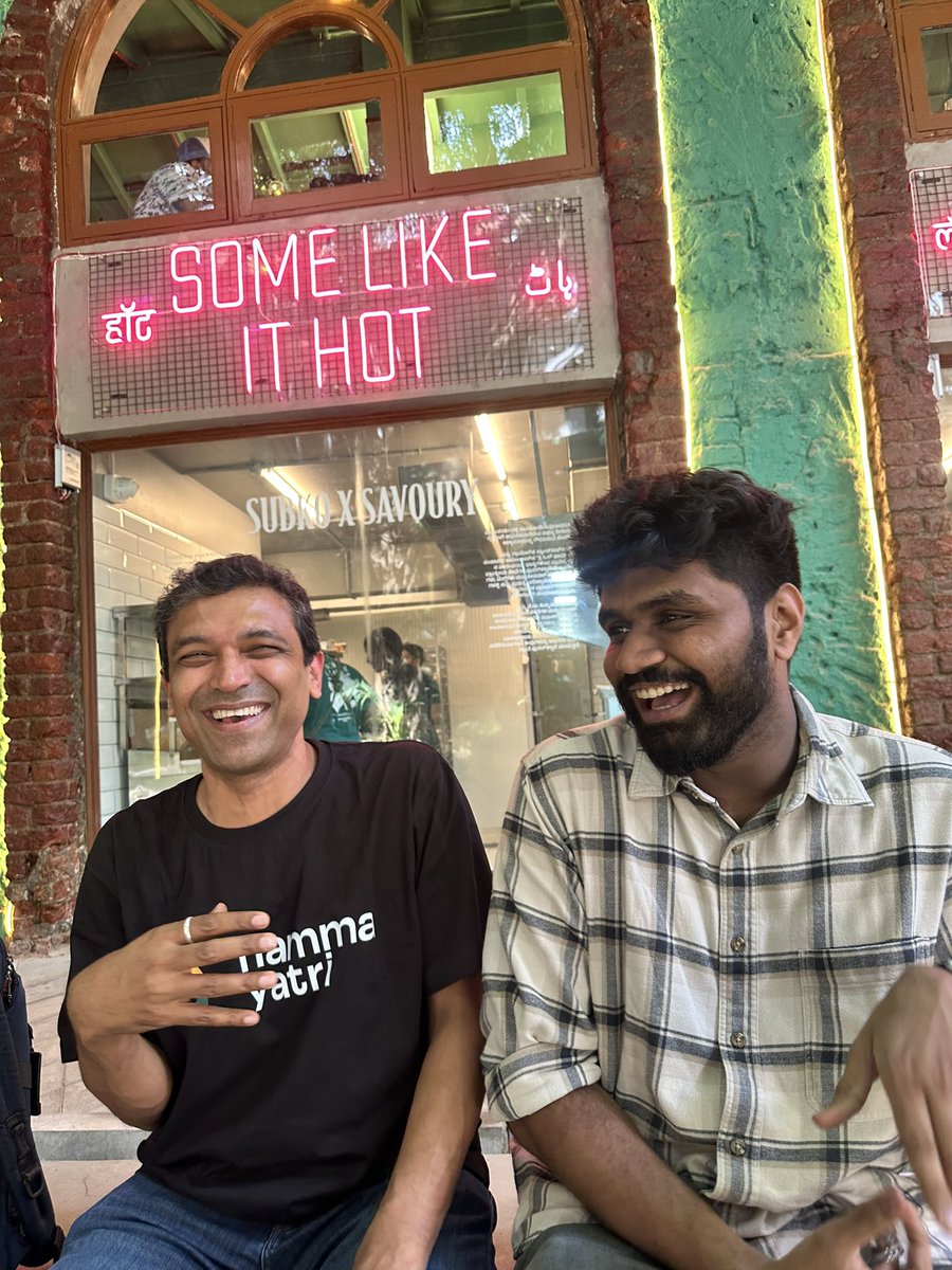 met <a href="/BKartRed/">Karthik Reddy</a> and <a href="/amnigos/">Vijay Rayapati</a> at Subko this afternoon.

great conversation — made my day.
thanks for the pic, Vijay✨⚛️