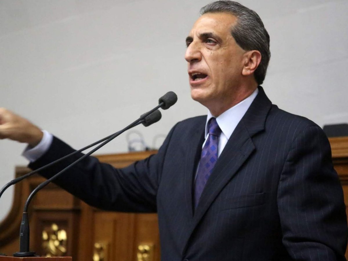 ¡Felicidades a Convergencia en su 32 aniversario!

Hoy celebramos la dedicación y compromiso de un partido que ha luchado incansablemente por la libertad y la democracia en Venezuela.

A todos los miembros y líderes de <a href="/ConvergenciaVe/">Convergencia Venezuela</a>, les deseamos éxito en su continua búsqueda