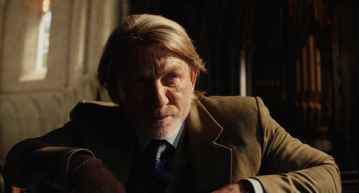 KnivesOut's tweet image. "This was dressed as a miracle. But it's just a murder. And I solve murders."