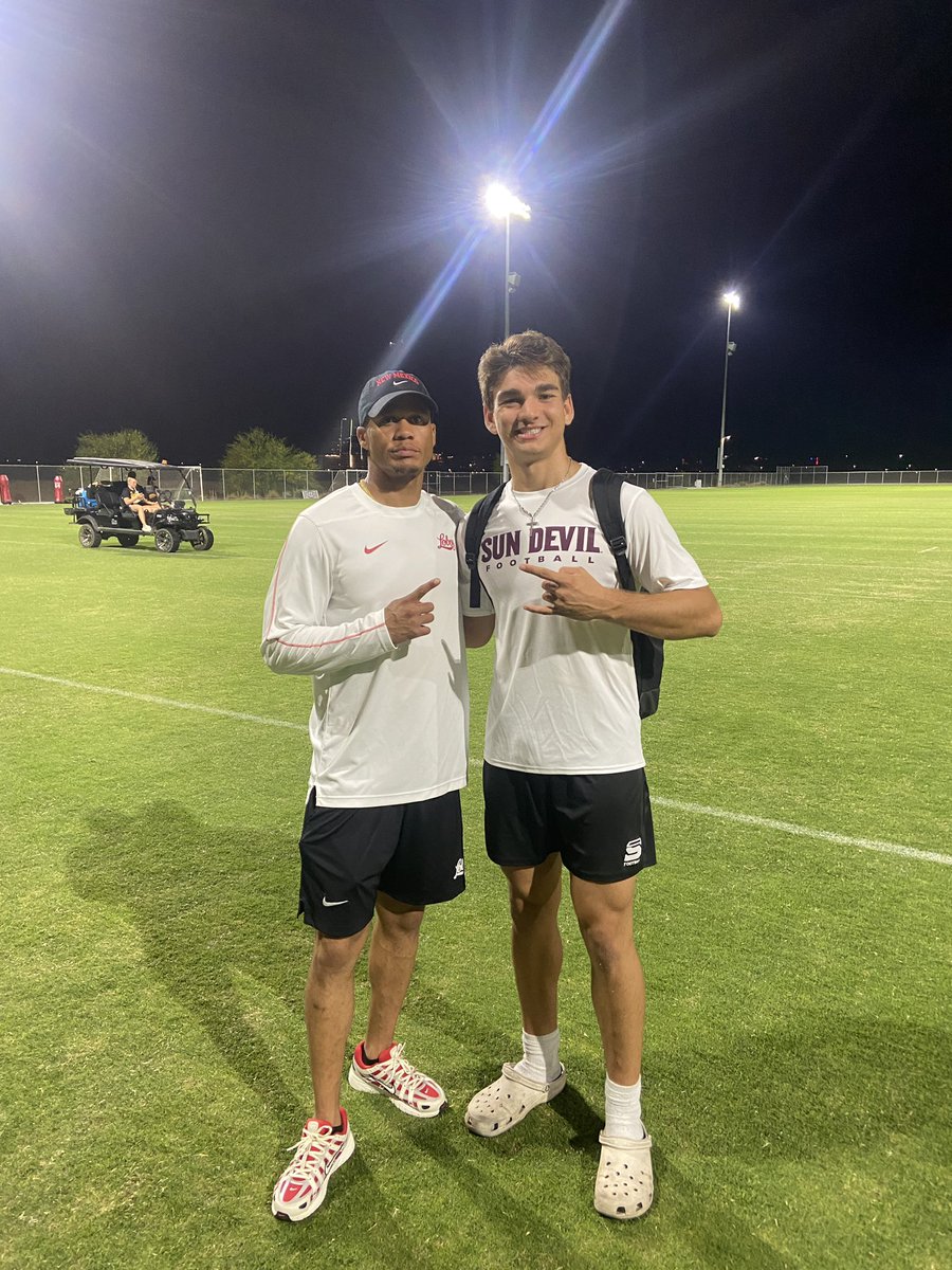 nicky_gent's tweet image. Had a great time at the @ASUFootball mega camp.
Looking forward to staying in contact with the coaches:
@KennyDillingham @coacharroyo @BradyWhite223 @D_Co0p @stephaunpeters @Devonking_21 @ColinLockett15 @Saddleback_FB @coachfischer7 @CoachSekander @CoachLukeSC @CoachProodian