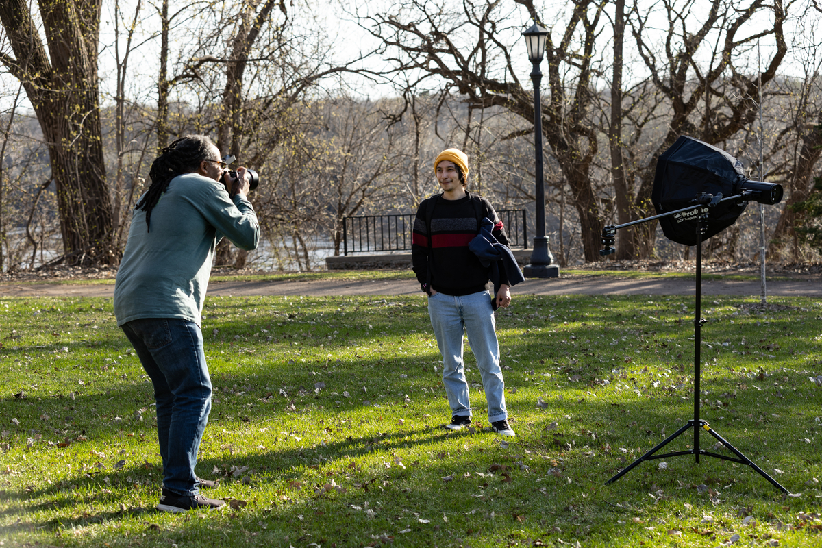 StThomasCAS's tweet photo. Happy World Environment Day! Here's a look back at students in Mark Neuzil’s Environmental Journalism class participating in editorial photos for a story about Earth Day for the Star Tribune in 2023. https://t.co/3A7fUzSzYn