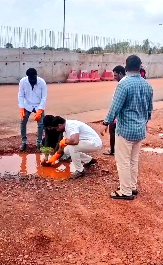 MaheshNDR's tweet photo. When the Government Plants Excuses, We Plant Protests. ๐ฑ
Goa Pradesh Youth Congress filled potholes with saplings in Sancoale โ a symbolic protest against the BJPโs neglect of Cortalimโs crumbling roads.
#GoaYouthCongress
#EnvironmentDayProtest
#WorldEnvironmentDay https://t.co/HqEQmxWWvd