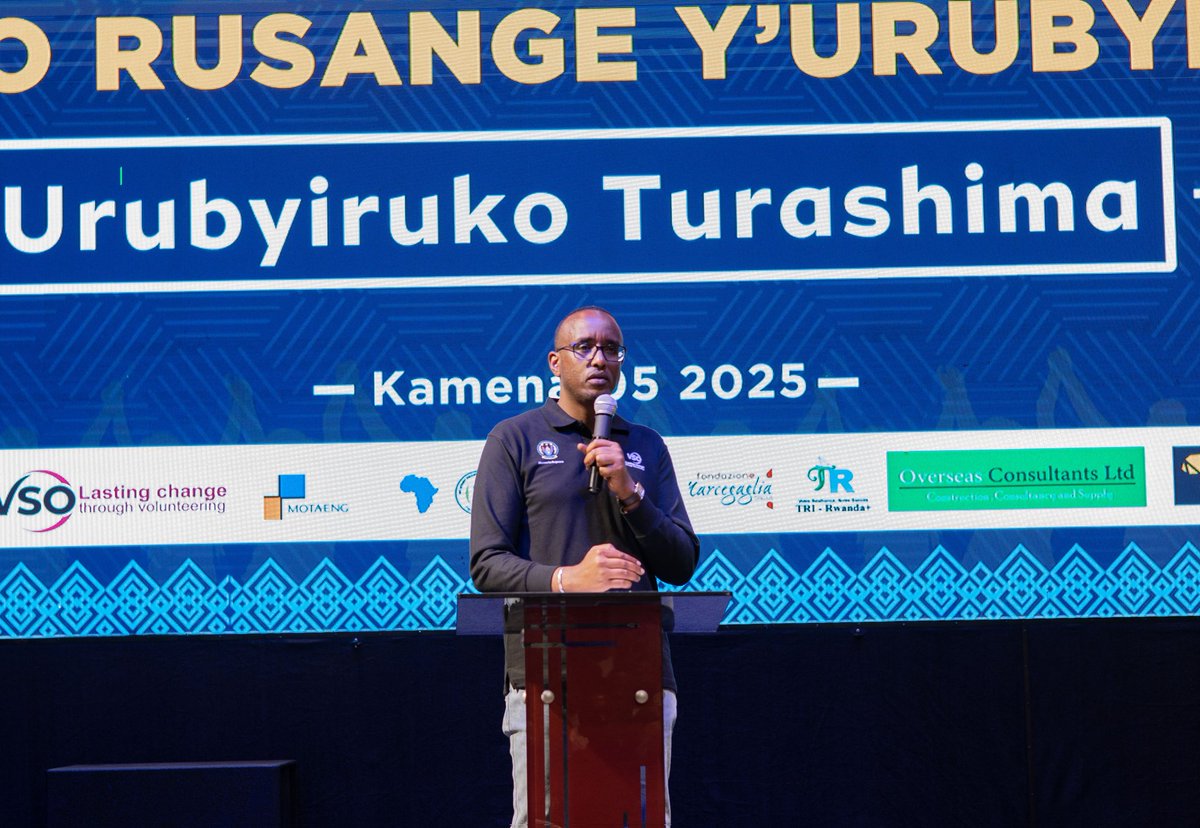 BugeseraDistr's tweet photo. Umuyobozi w'Akarere, @MutabaziRich, yasabye urubyiruko kurushaho gukorana n'abafatanyabikorwa batandukanye bakorera mu Mirenge igize Akarere ka Bugesera.
Yabasabye kandi gutegura ibikorwa biri mu mihigo y'urubyiruko hakiri kare kugira ngo bizatange umusaruro  uruseho kandi mwiza. https://t.co/o6GiVZeXw7