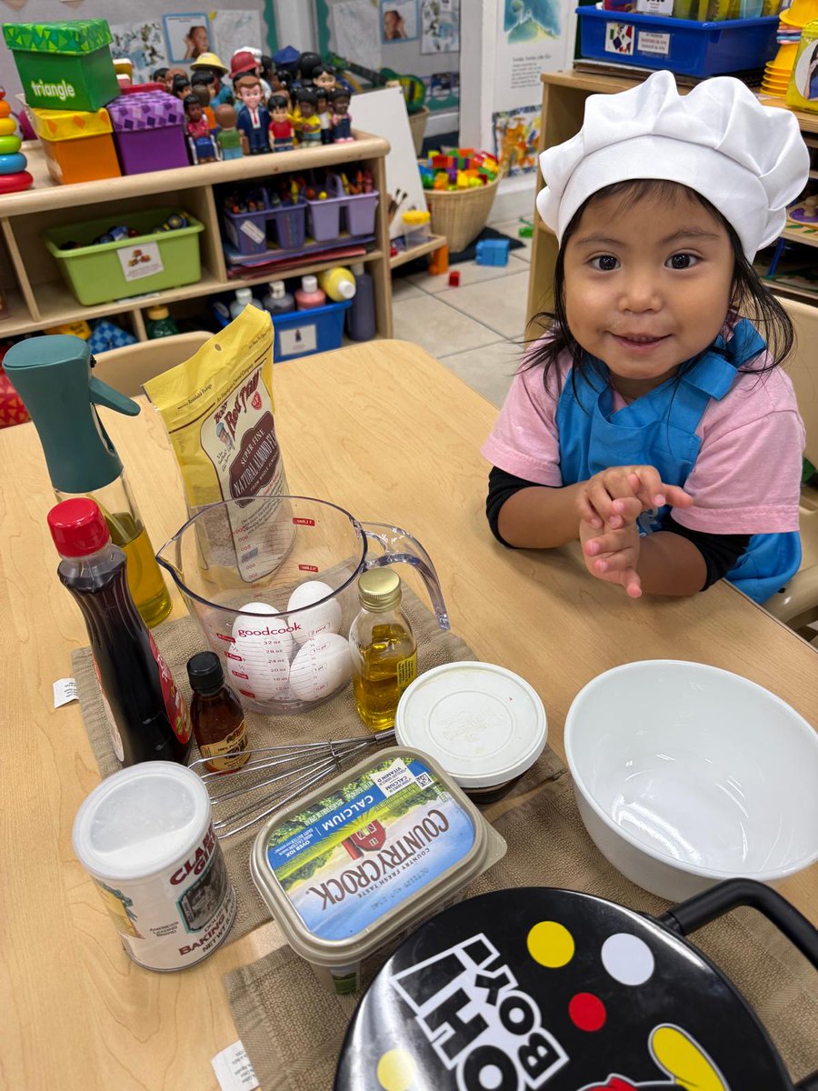 At Le Jardin Community Center we love seeing our little ones learn about healthy foods through play and exploration! These fun, hands-on moments build strong habits and support our whole-child approach. #LeJardinCommunity #EarlyLearning #HealthyHabits @natlheadstart @headstartgov