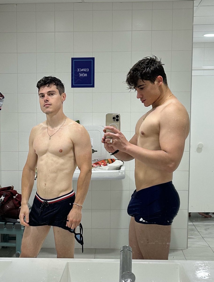 Session natation avec <a href="/weedarks/">istrefi 90K 🇫🇷</a> 🏊🏼‍♂️
Des volontaires pour nous rejoindre sous les douches ? 🚿