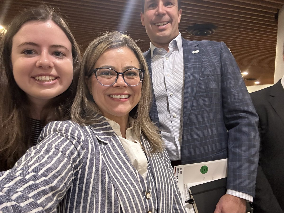 atkinsonpoc's tweet photo. Thank you @SenTedCruz Team! Love seeing our @HillVets fellows thriving! So happy to be here with the @BlueStarFamily team, talking about our military families!

Also fun to run into our friends @WithHonorAction! 

#BlueStarImpact https://t.co/4Amhm8mHcp