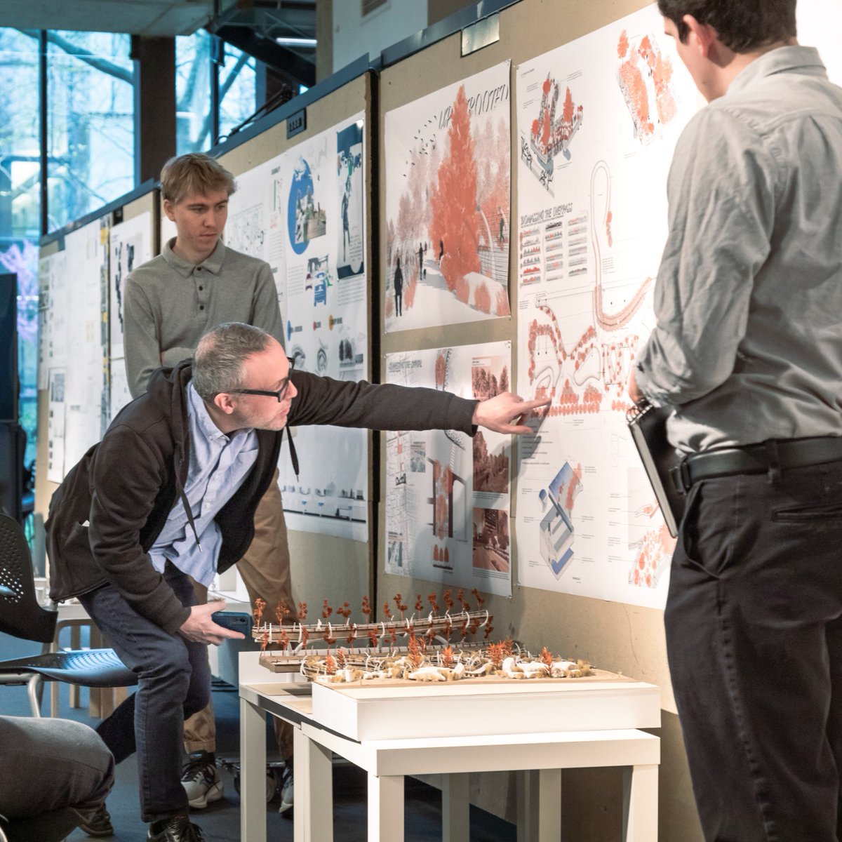 KnowltonOSU's tweet image. 👏👏👏 Congratulations to Associate Professor of Landscape Architecture Jake Boswell, who was awarded the 2025 Charles E. MacQuigg Award for Outstanding Teaching as part of the Spring 2025 College of Engineering Faculty Awards Ceremony.