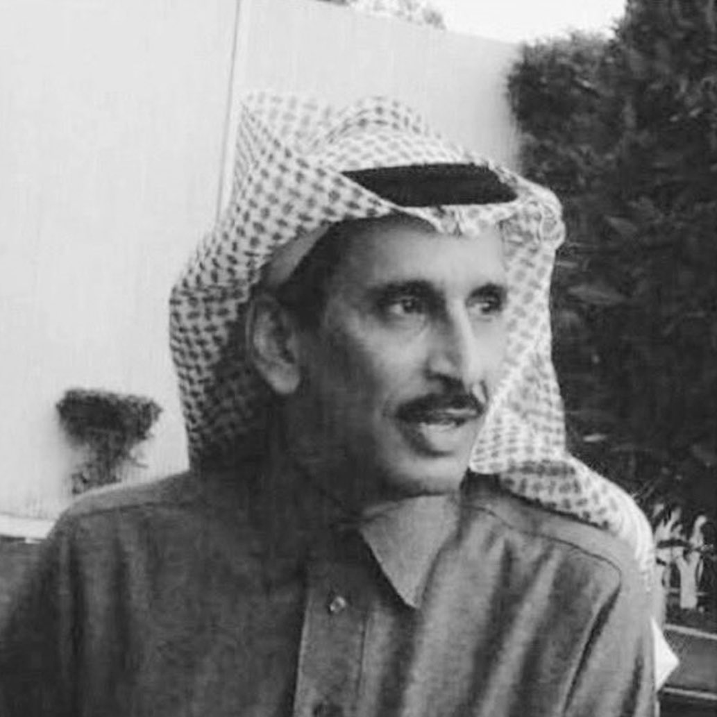 5amod's tweet photo. خالد الفيصل يقول : 
يامرحبا ترحيبة العيد الجديد 
رسمتك ضحوك الفجر يافرحة الاعياد . 

ورد مساعد الرشيدي : 
ما تجي ونخليّ العيد عيدين 
عيد لخلق الله وعيد على شاني . 

ورد بدر بن عبدالمحسن : 
هني من يشوفك في صباح العيد 
والله ان العيد في شوفتك عيدين . https://t.co/GIgqfnZ1p4