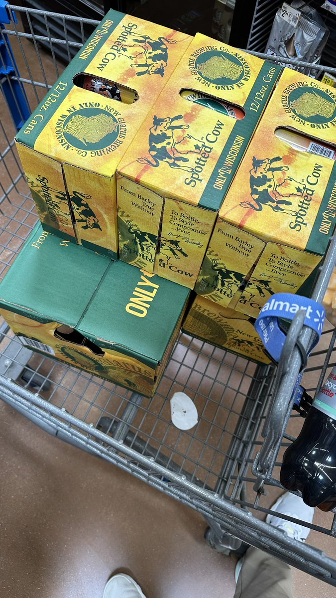 thedaveober's tweet photo. Only in Wisconsin. #iykyk https://t.co/nFkFRkVwHV