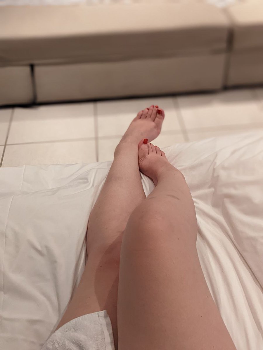MissisFeet's tweet photo. Some nude for your mood) https://t.co/42Cjy77QcF