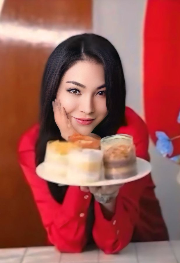 o__WHITECAT__o's tweet image. อยากเป็นเค้กที่พี่ฝ้ายเลือก ไม่ต้องหวานมาก แค่ขอเป็นหวานใจก็พอ

SIMPLY THAI WITH FAYE 
#SNPXFayePeraya
#FayePeraya