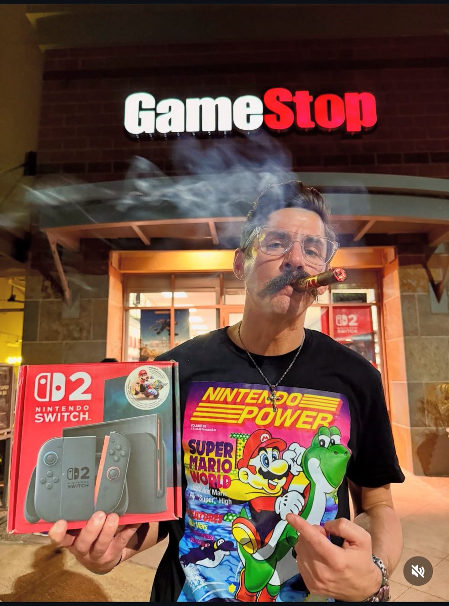 This is the most badass picture that will ever exist for the Switch 2 midnight launch. History.
<a href="/ThunderStashYT/">ThunderStash Gaming</a>